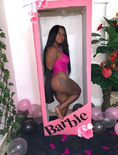 Latina karina discreta — photo 4