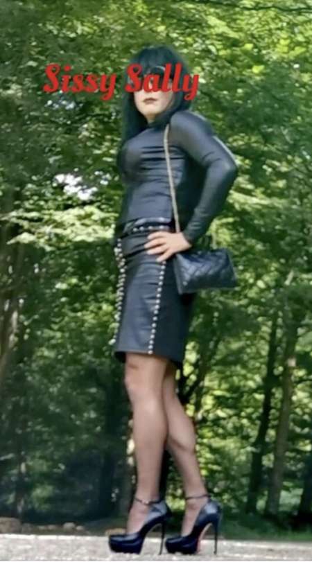 Sissy Sally travestie soumise — photo 5