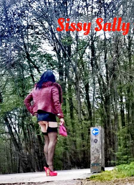 Sissy Sally travestie soumise — photo 8