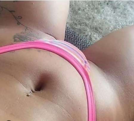 UNE TRÈS BELLE FEMME COQUINE DE PASSAGE — photo 5