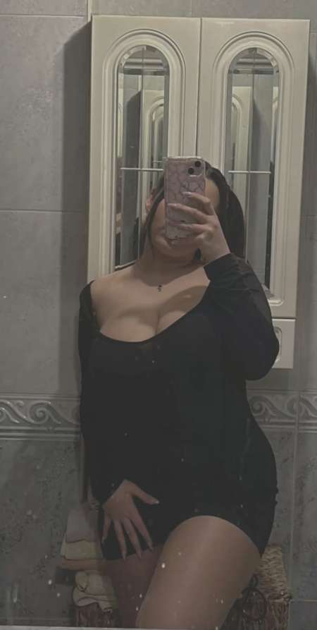 Victorya belle française au yeux bleus et brune — photo 3