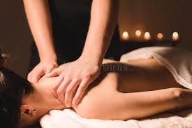 Massages et détente.