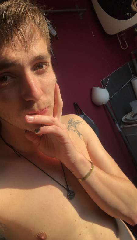 JH bi et docile cherche SD