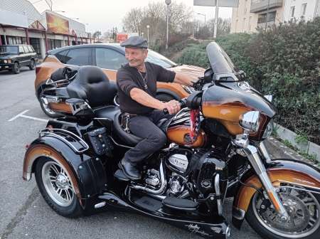 Amitié massages plaisirs