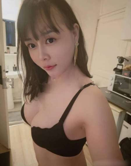 les femmes asiatiques massages nus — photo 2