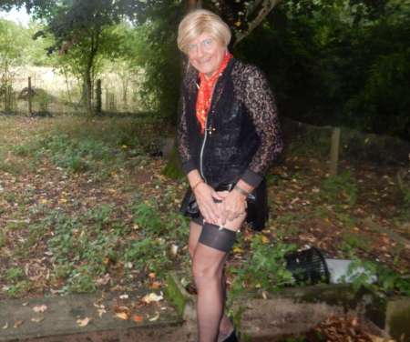 gina travesti aimant etre accompagnee — photo 2
