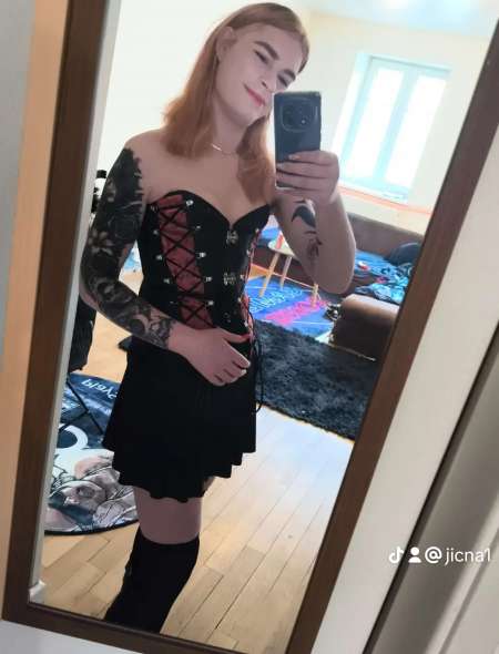 Jeune femme trans veux s'amuser — photo 4