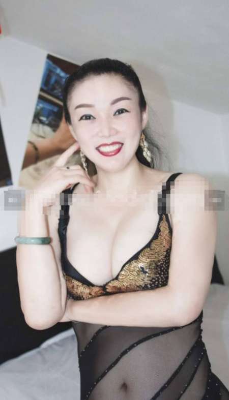 les femmes asiatiques massages nus — photo 2