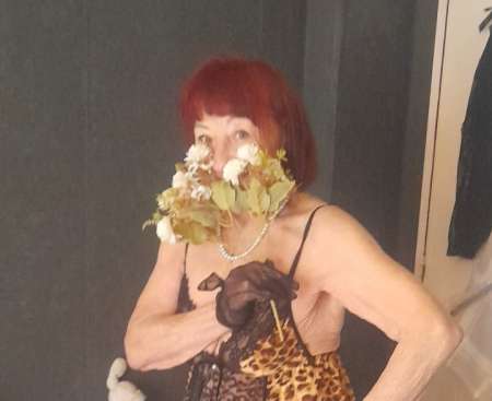 SONIA CÂLINE,COQUINE, DOUCE . — photo 1