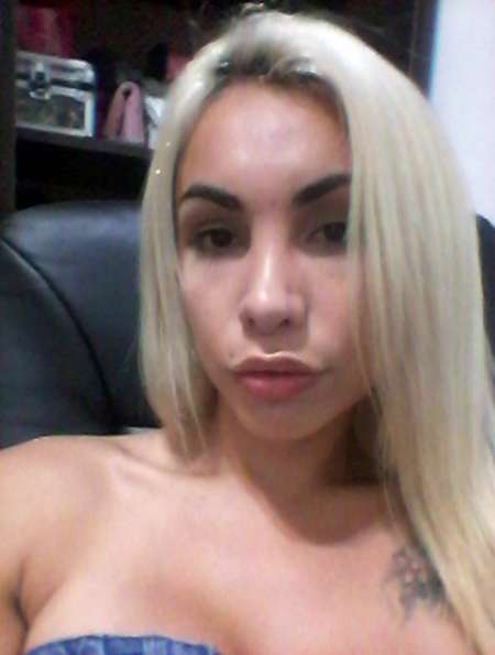 Jeune trans aline tbm, bien dure — photo 6