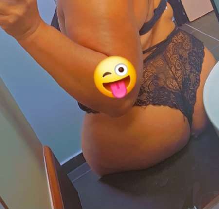 La cafrine au meil mauricienne sensuelle bombeuse — photo 8