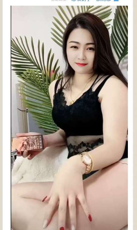 Massage nu dunebelle et sexy fille — photo 2