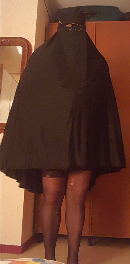 HBI mur en ptite tenue ch h mur en RP — photo 4