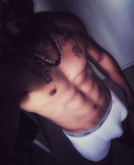 Mmes , Melles 1 gigolo ça vous tente ? — photo 3
